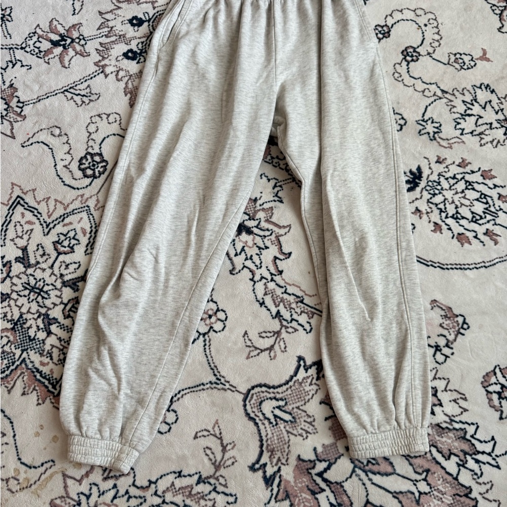 H&M Divided White Sweatpants